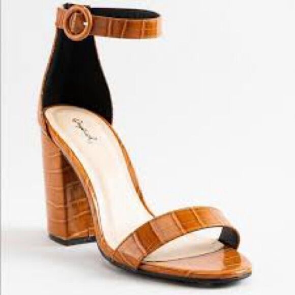 Qupid Snake Skin Heel - Picture 1 of 3